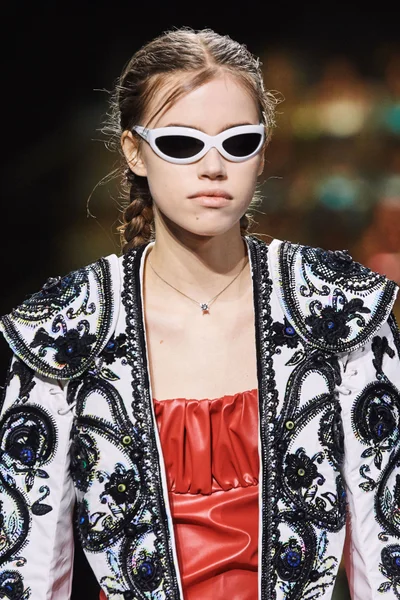 Look 140